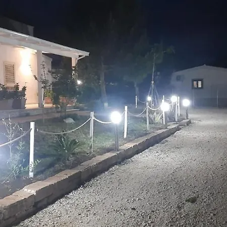 La Casa Al Mare Villa Peschici Exterior photo